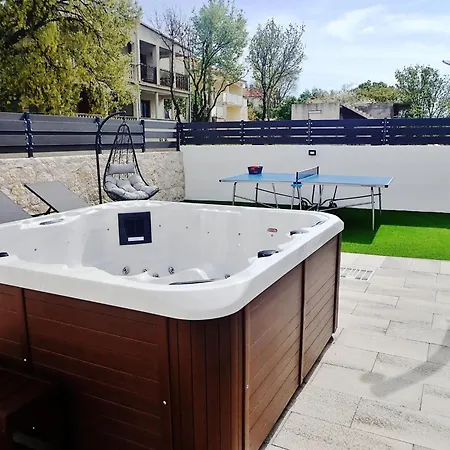 In With Sea View Lejlighed Maslenica