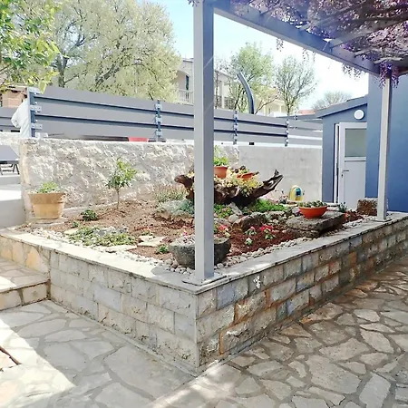 Appartement In With Sea View Maslenica